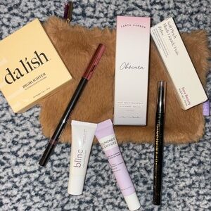 Brand New Ipsy Beauty Bundle of 8 Products